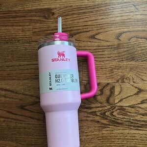 New Limited edition 2 tone pink Stanley tumbler